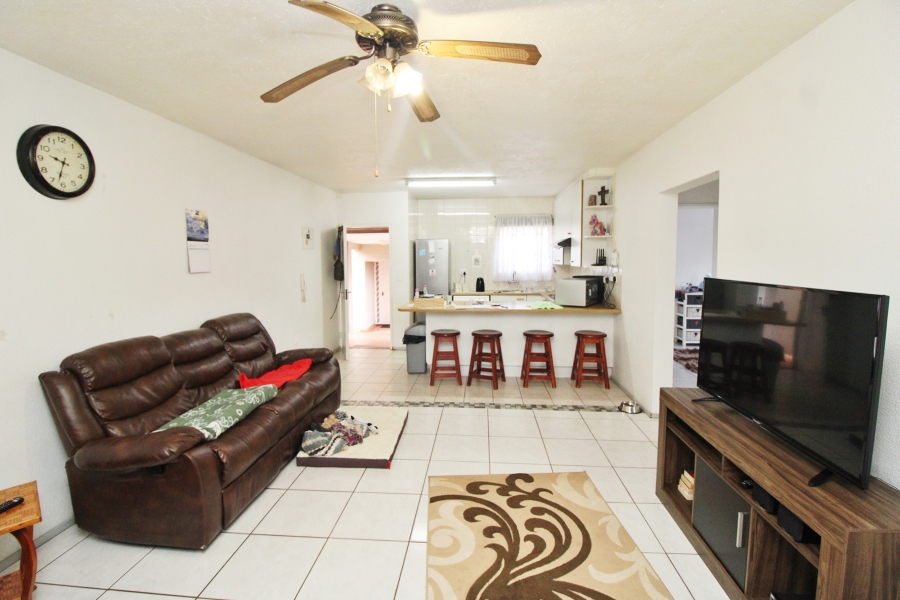 2 Bedroom Property for Sale in Wannenburghoogte Gauteng