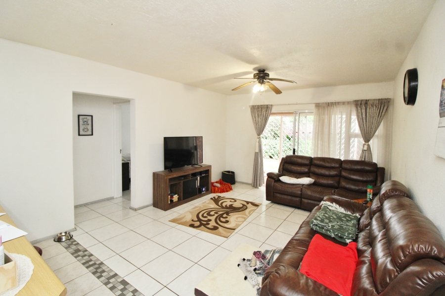 2 Bedroom Property for Sale in Wannenburghoogte Gauteng