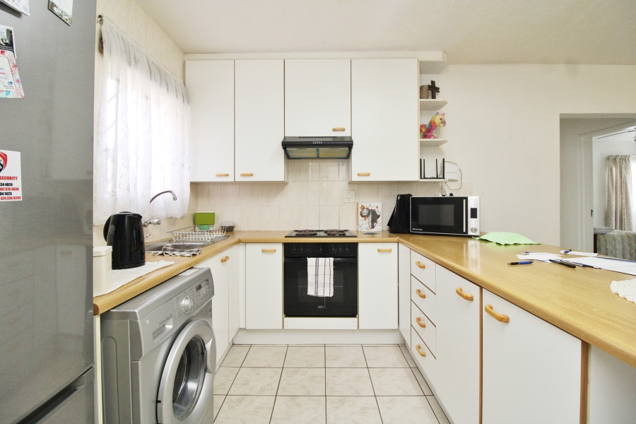 2 Bedroom Property for Sale in Wannenburghoogte Gauteng