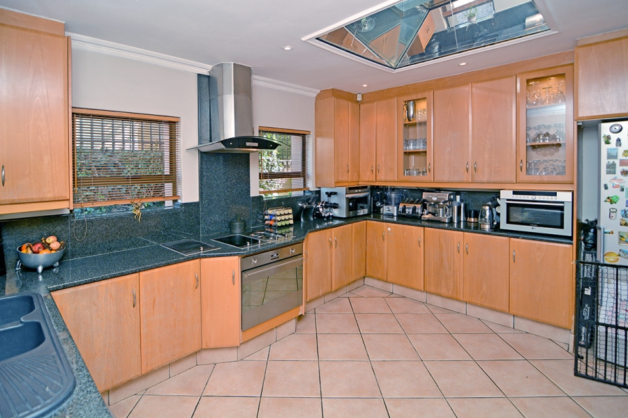 5 Bedroom Property for Sale in Bedfordview Gauteng
