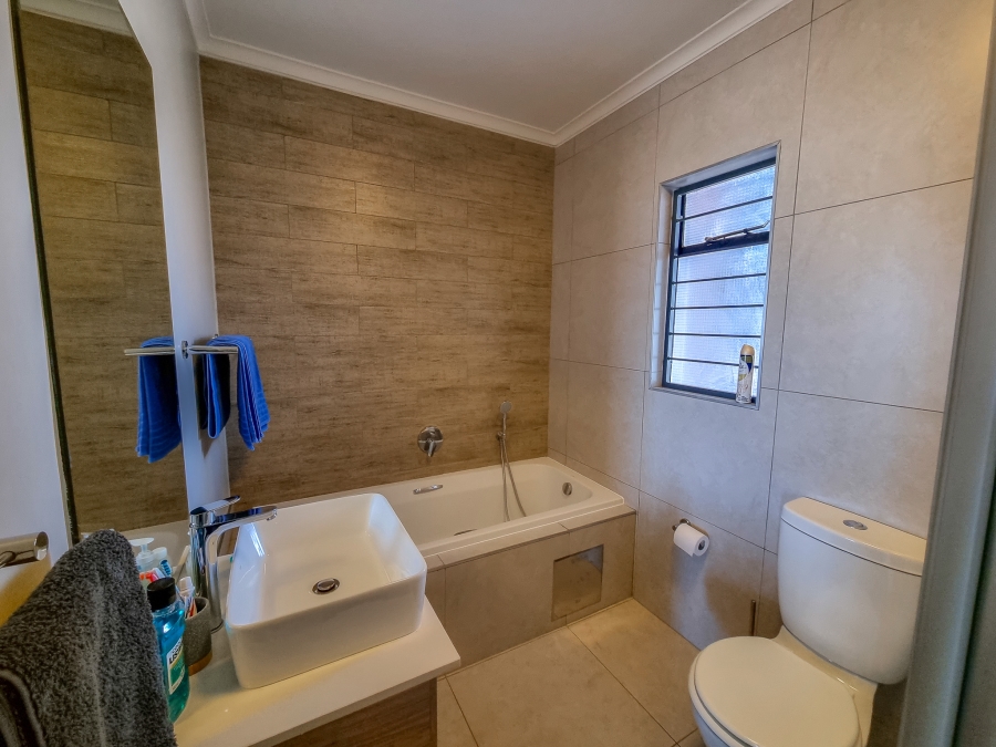 1 Bedroom Property for Sale in Golden Fields Estate Gauteng