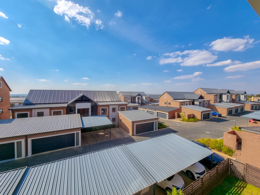 1 Bedroom Property for Sale in Golden Fields Estate Gauteng