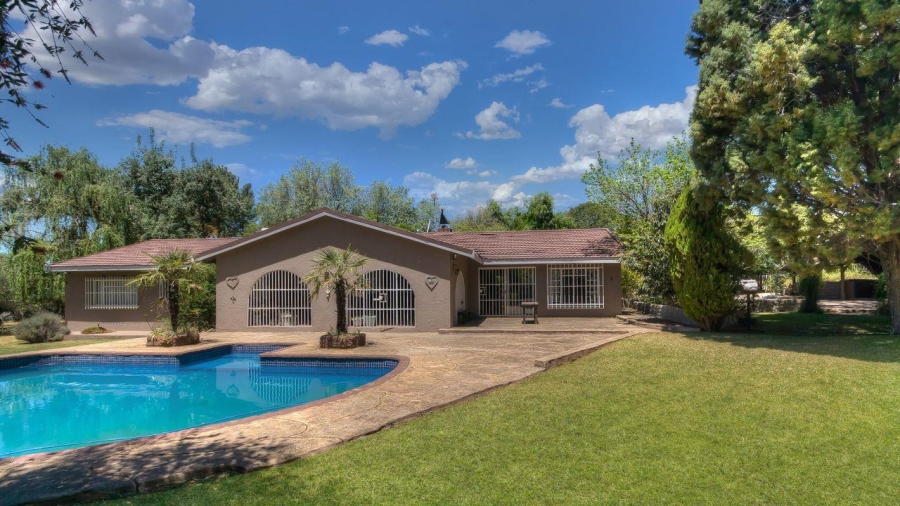 9 Bedroom Property for Sale in Walkerville Gauteng
