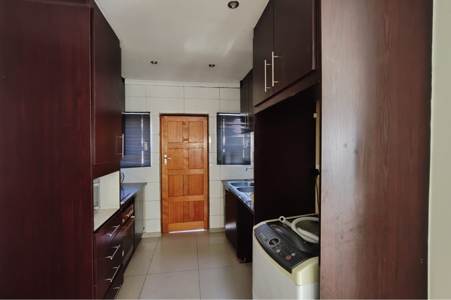 To Let 3 Bedroom Property for Rent in Noordwyk Gauteng