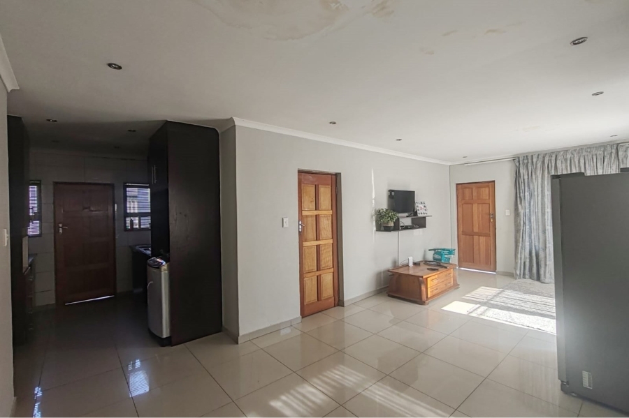 To Let 3 Bedroom Property for Rent in Noordwyk Gauteng