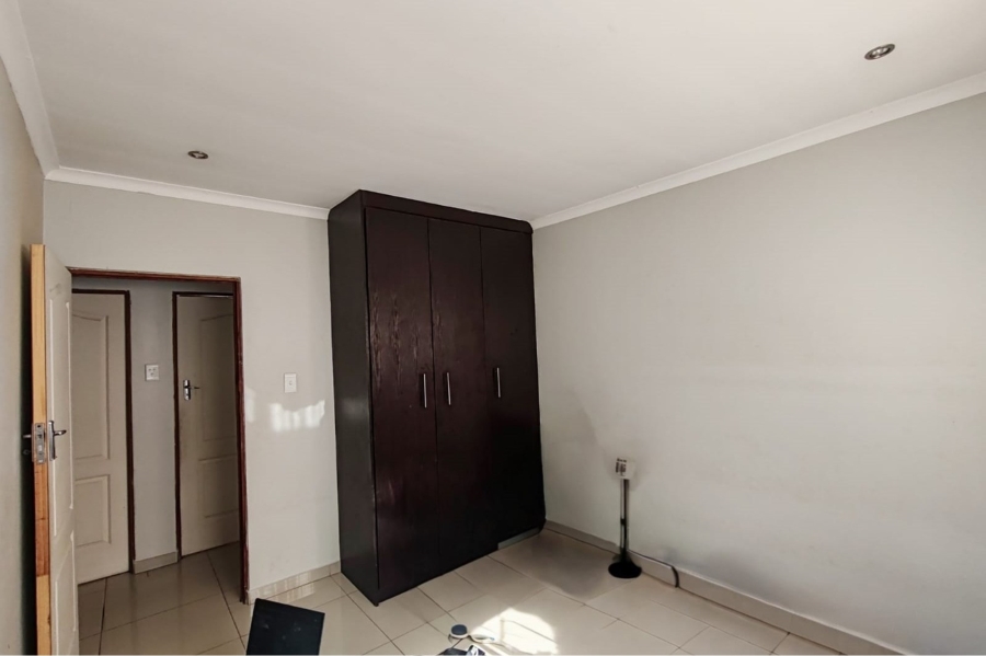 To Let 3 Bedroom Property for Rent in Noordwyk Gauteng