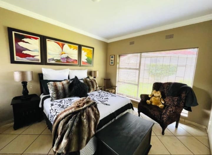 4 Bedroom Property for Sale in Duncanville Gauteng