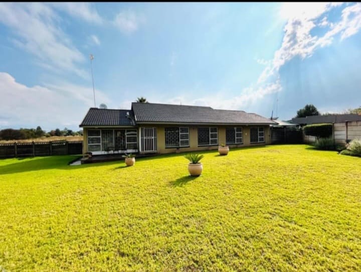 4 Bedroom Property for Sale in Duncanville Gauteng