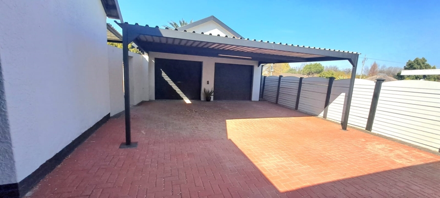 3 Bedroom Property for Sale in Risiville Gauteng
