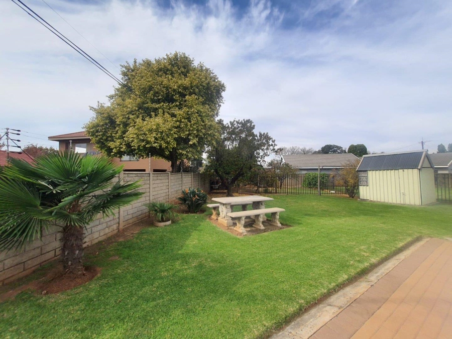 3 Bedroom Property for Sale in Sonland Park Gauteng