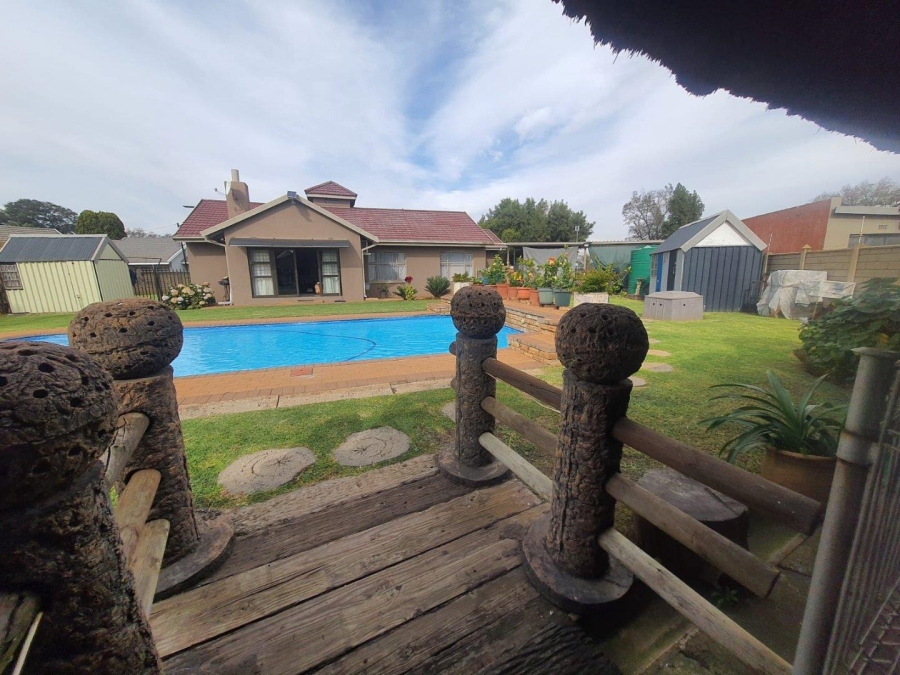 3 Bedroom Property for Sale in Sonland Park Gauteng
