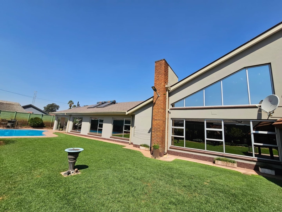 4 Bedroom Property for Sale in Risiville Gauteng