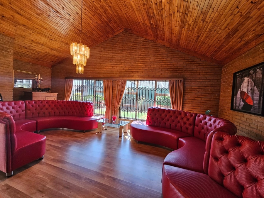 4 Bedroom Property for Sale in Risiville Gauteng