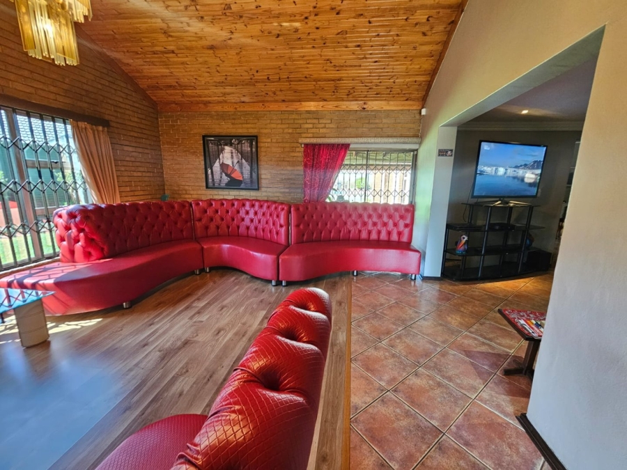 4 Bedroom Property for Sale in Risiville Gauteng