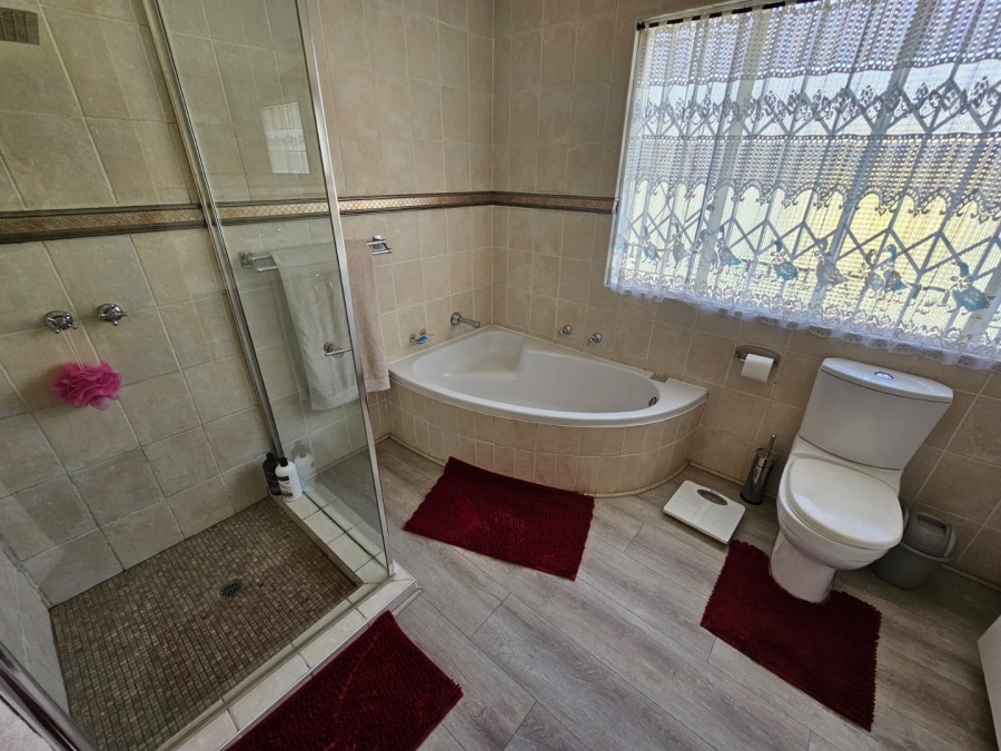 4 Bedroom Property for Sale in Risiville Gauteng