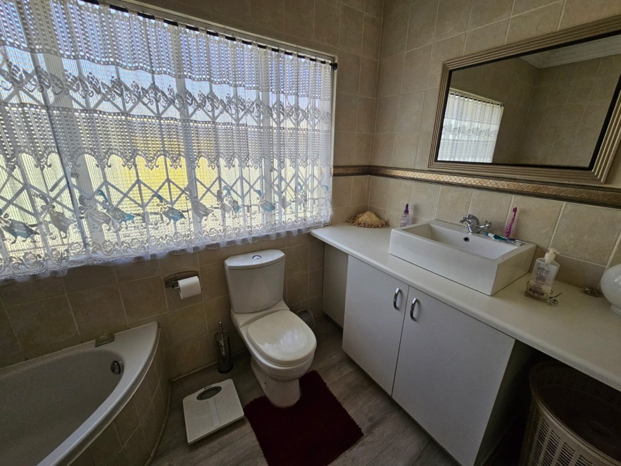 4 Bedroom Property for Sale in Risiville Gauteng