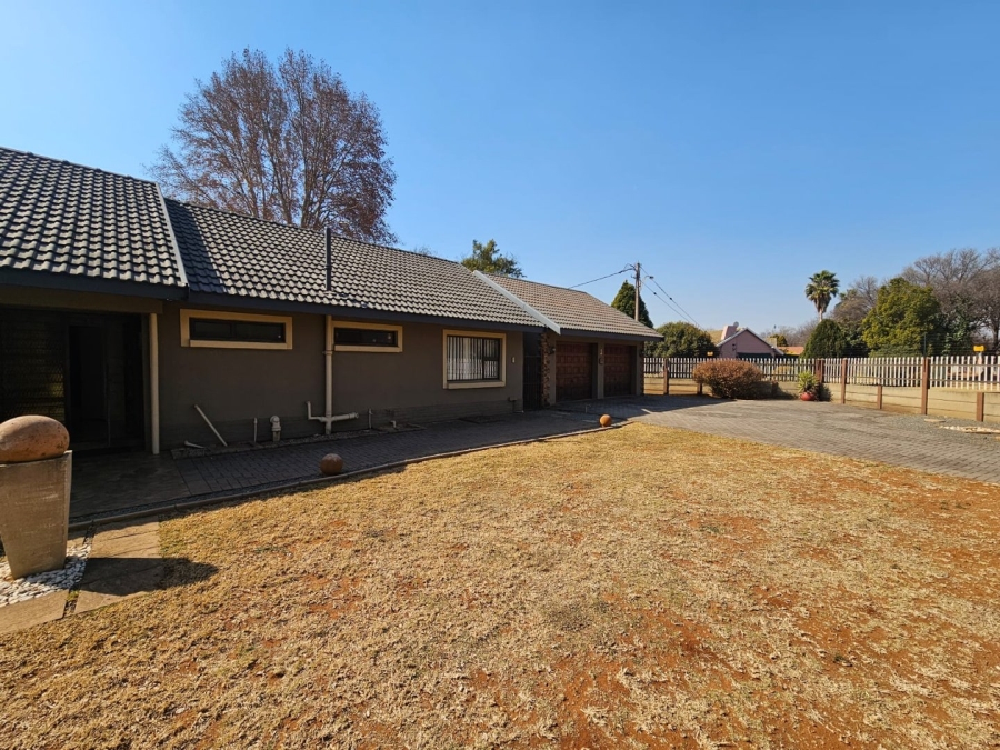 3 Bedroom Property for Sale in Risiville Gauteng
