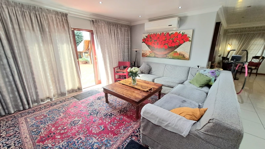 3 Bedroom Property for Sale in Falcon Ridge Gauteng