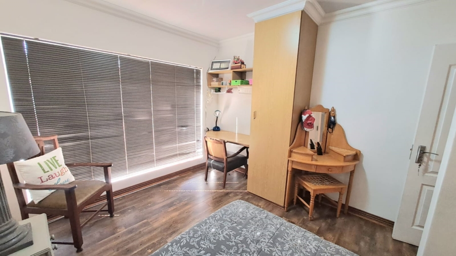 3 Bedroom Property for Sale in Falcon Ridge Gauteng