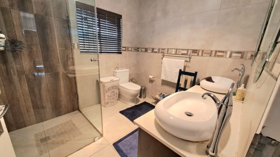 3 Bedroom Property for Sale in Falcon Ridge Gauteng