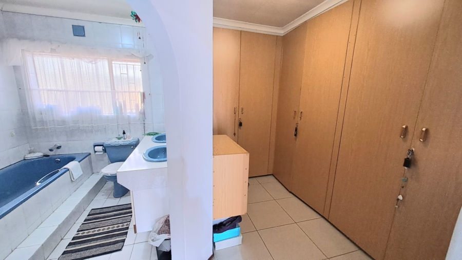 3 Bedroom Property for Sale in Falcon Ridge Gauteng