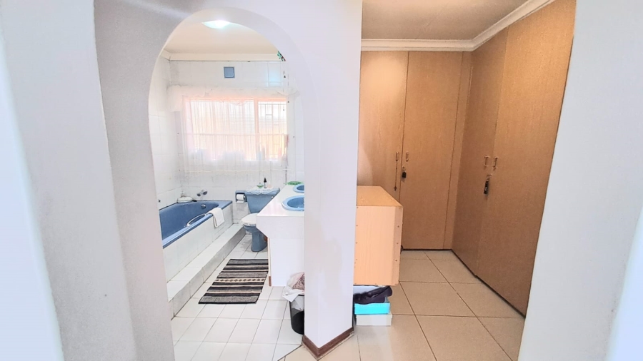 3 Bedroom Property for Sale in Falcon Ridge Gauteng