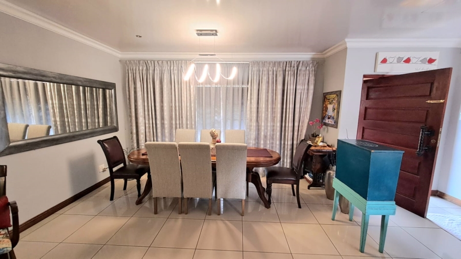 3 Bedroom Property for Sale in Falcon Ridge Gauteng