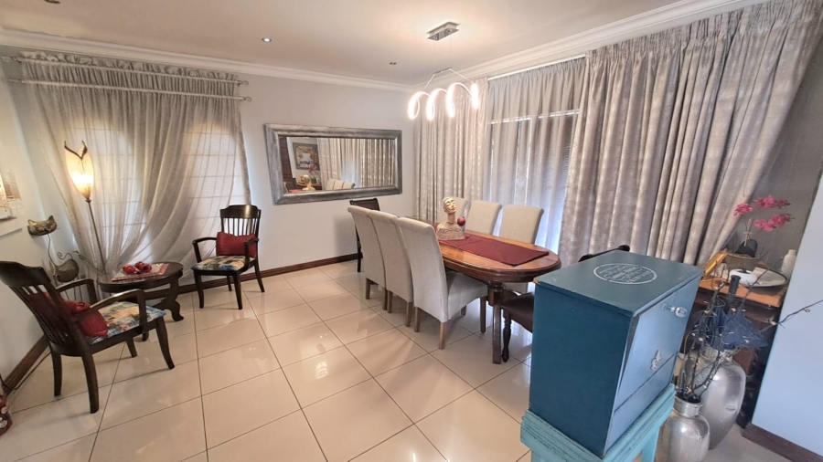 3 Bedroom Property for Sale in Falcon Ridge Gauteng