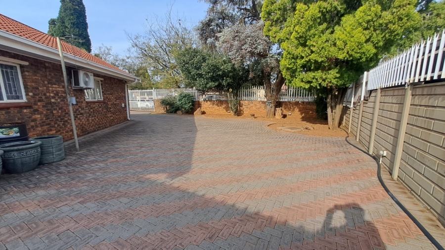 3 Bedroom Property for Sale in Falcon Ridge Gauteng