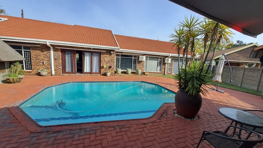 3 Bedroom Property for Sale in Falcon Ridge Gauteng