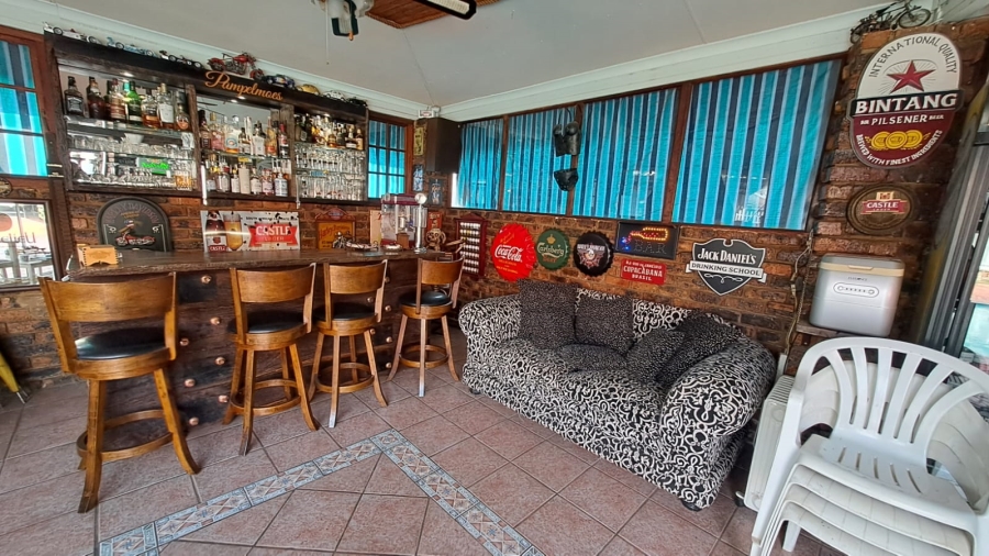 3 Bedroom Property for Sale in Falcon Ridge Gauteng