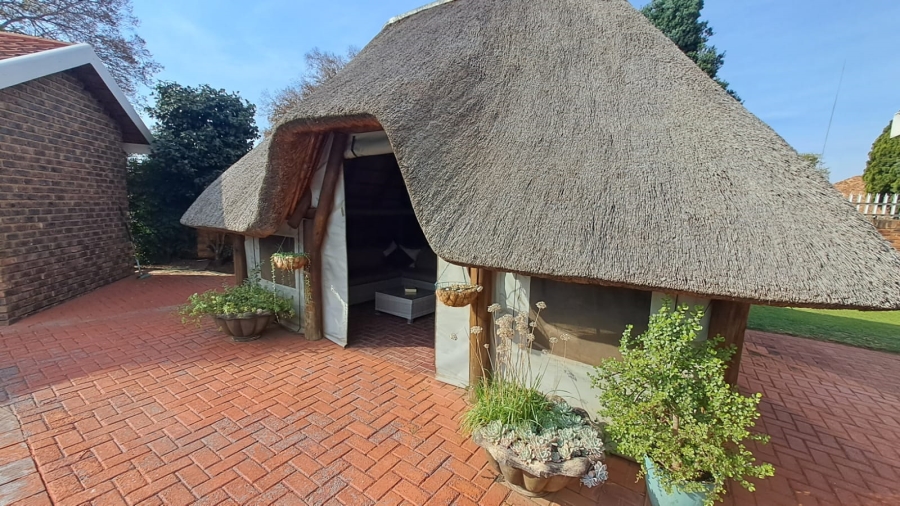 3 Bedroom Property for Sale in Falcon Ridge Gauteng