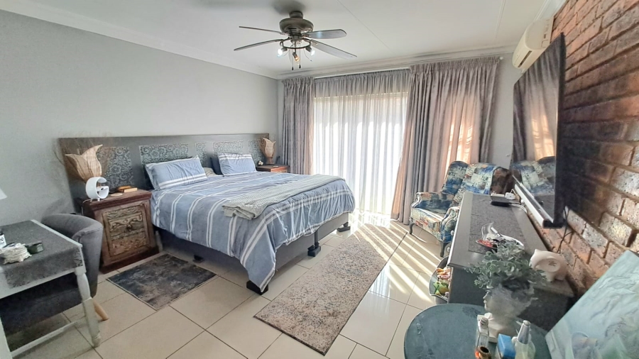3 Bedroom Property for Sale in Falcon Ridge Gauteng
