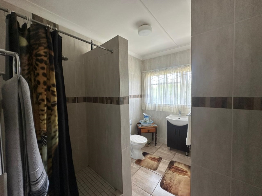 4 Bedroom Property for Sale in Sonland Park Gauteng