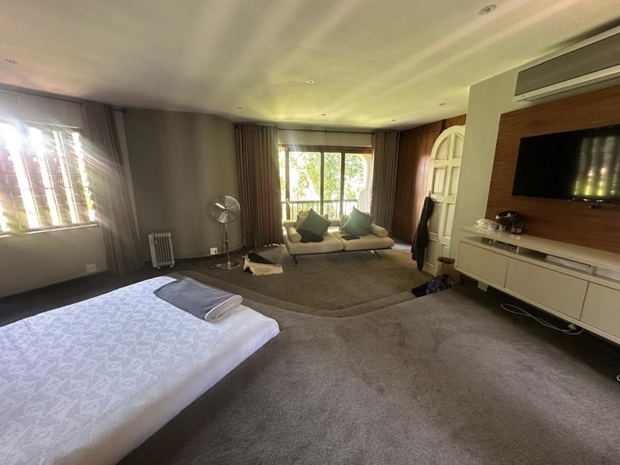 6 Bedroom Property for Sale in Roshnee Gauteng
