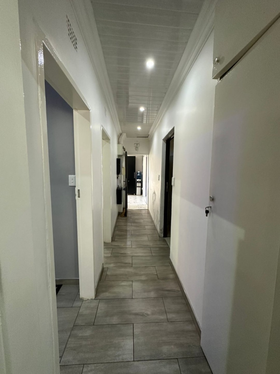 3 Bedroom Property for Sale in Roshnee Gauteng