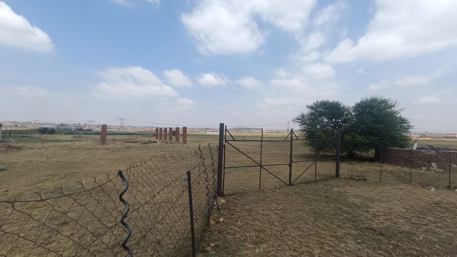 2 Bedroom Property for Sale in Roods Gardens Gauteng