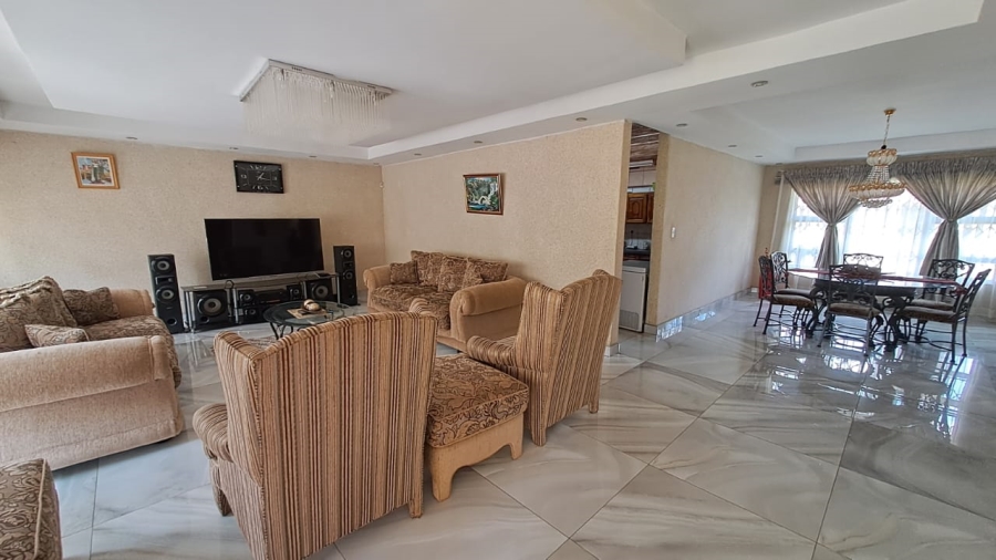 4 Bedroom Property for Sale in Falcon Ridge Gauteng