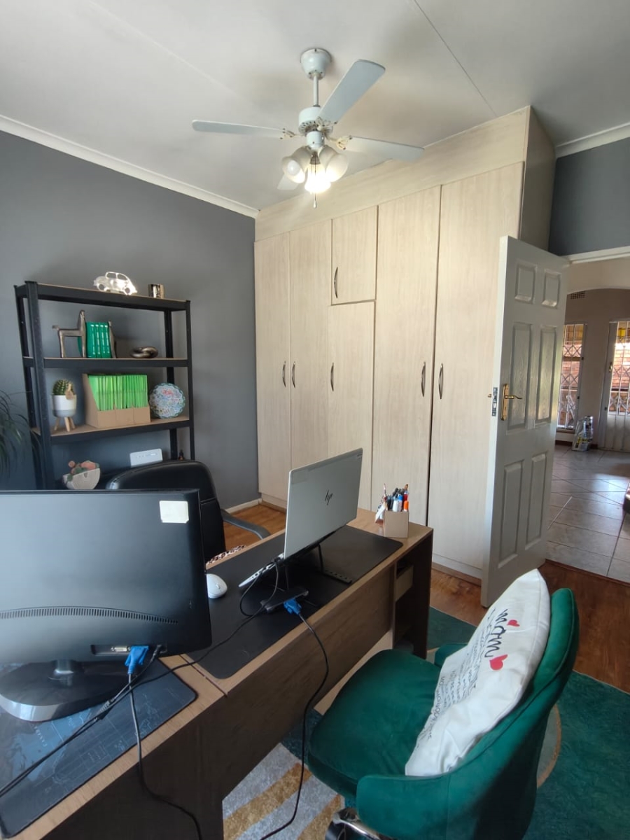 4 Bedroom Property for Sale in Vanderbijlpark SE Gauteng