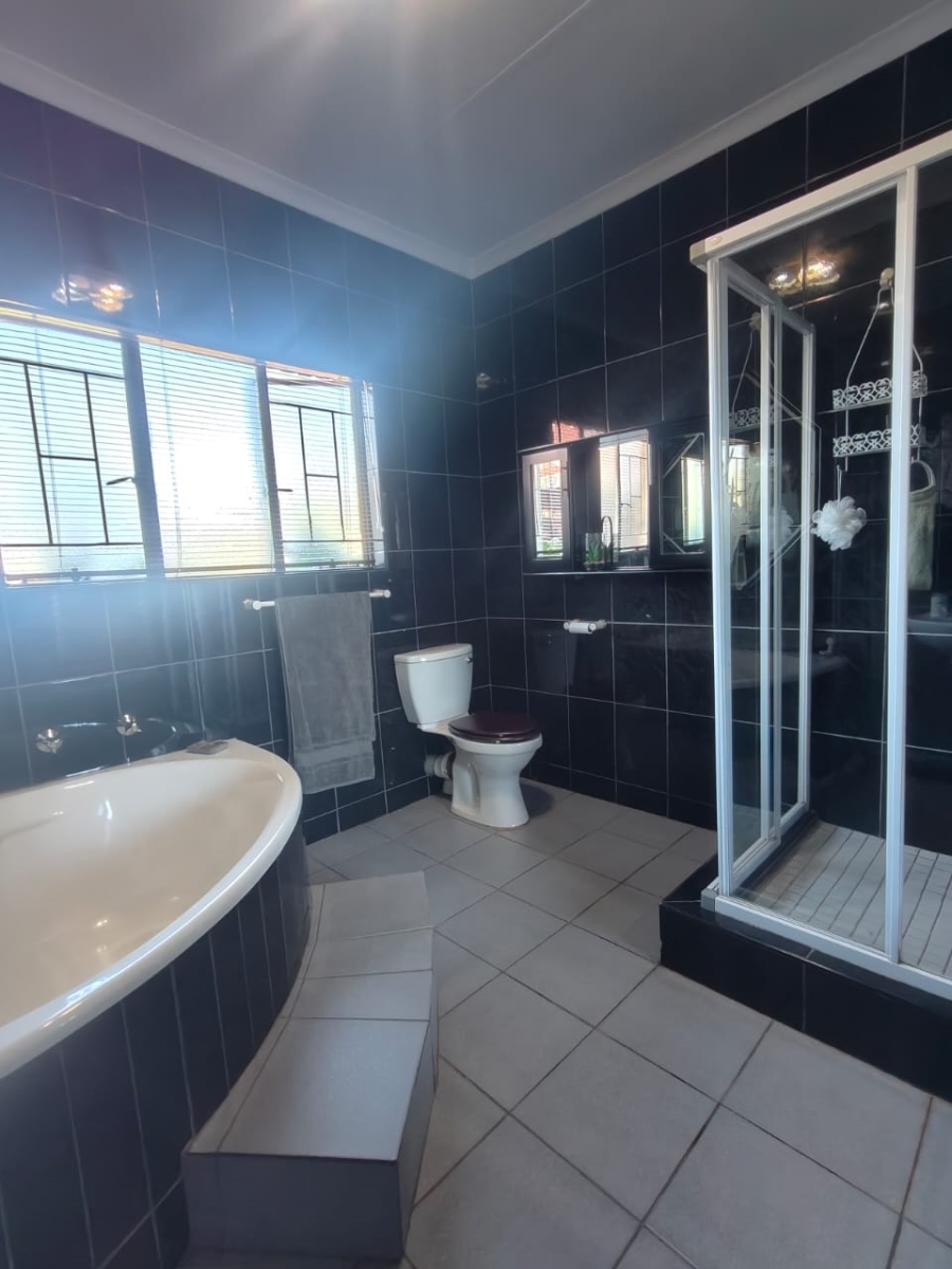 4 Bedroom Property for Sale in Vanderbijlpark SE Gauteng