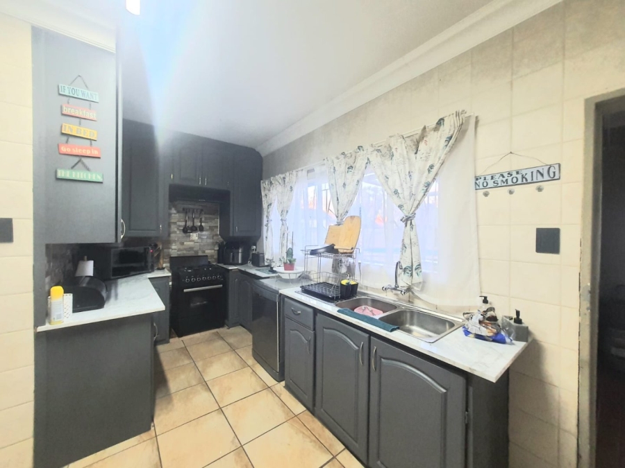 3 Bedroom Property for Sale in Risiville Gauteng