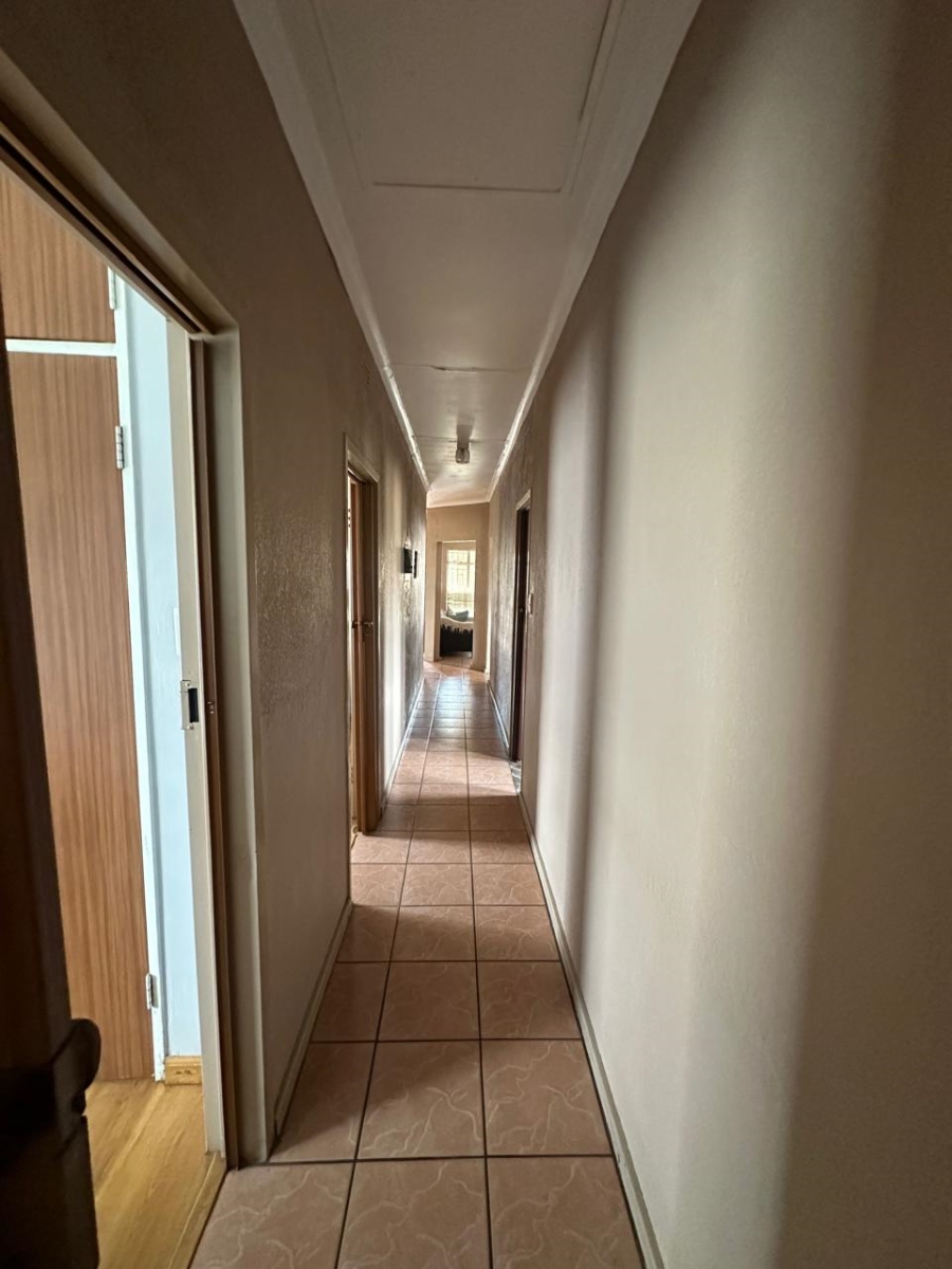 3 Bedroom Property for Sale in Falcon Ridge Gauteng