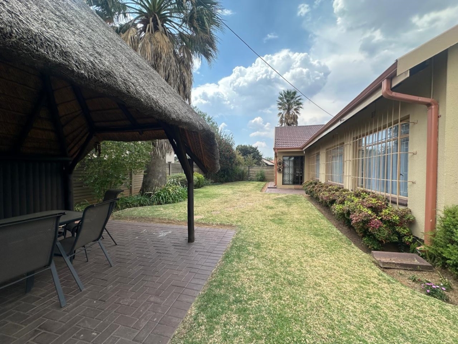 3 Bedroom Property for Sale in Falcon Ridge Gauteng