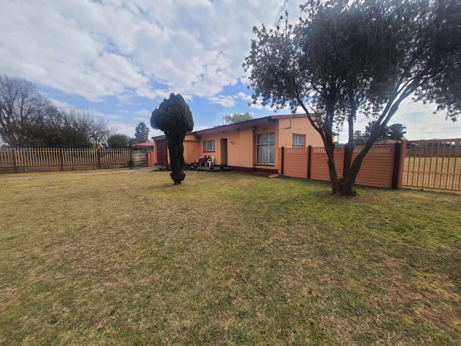 3 Bedroom Property for Sale in Sonland Park Gauteng