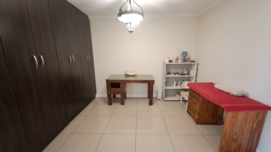 4 Bedroom Property for Sale in Risiville Gauteng