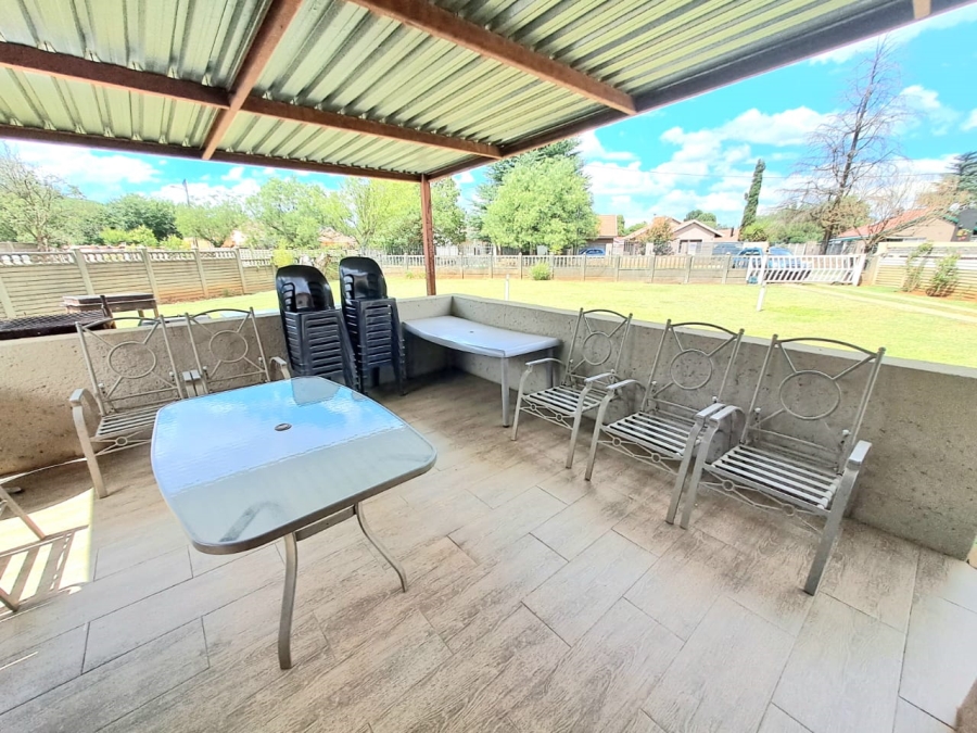3 Bedroom Property for Sale in Sonland Park Gauteng