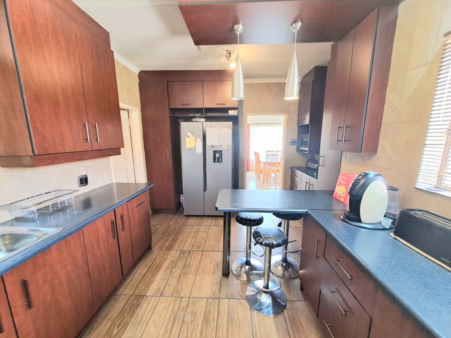 3 Bedroom Property for Sale in Sonland Park Gauteng