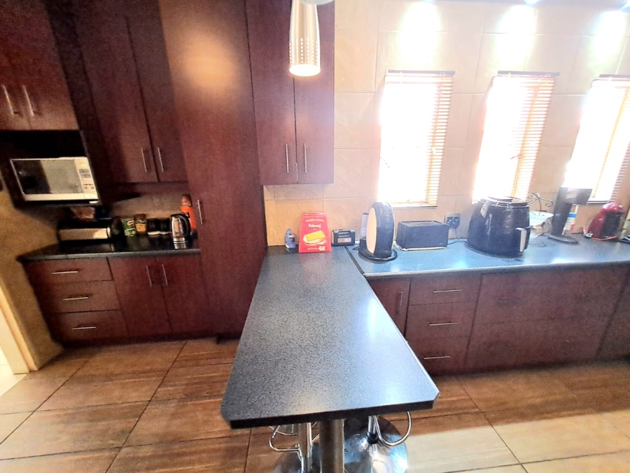 3 Bedroom Property for Sale in Sonland Park Gauteng