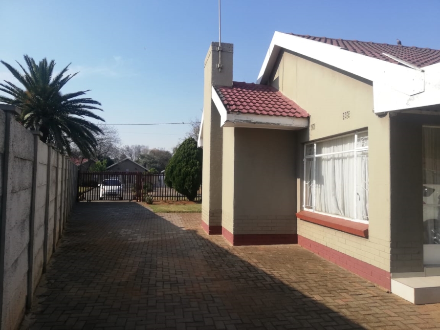 4 Bedroom Property for Sale in Risiville Gauteng