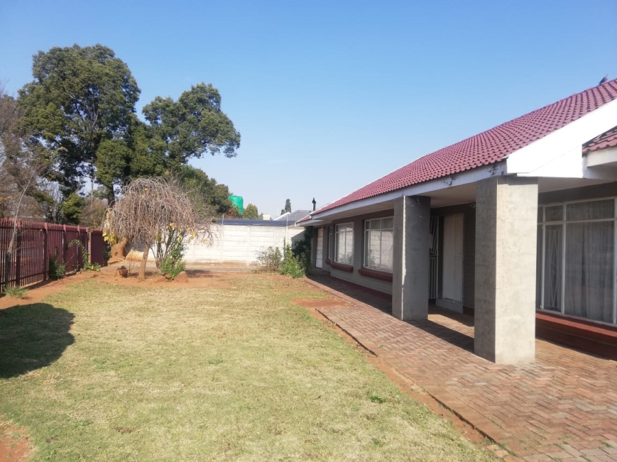 4 Bedroom Property for Sale in Risiville Gauteng